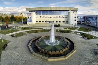 Фонтан в городе Апатиты Фонтан у спорткомплекса «Атлет», Апатиты